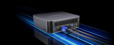 Geekom Mini PC verbunden mit RJ45 Kabel