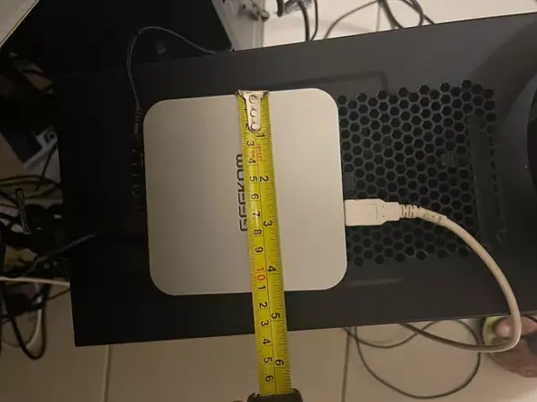 Die kompakte Bauweise von Mini-PCs ermöglicht eine effiziente Raumaufteilung in kleinen Büros.