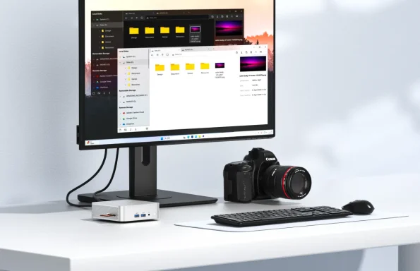 GEEKOM A5 Pro Budget Mini PC mit AMD Ryzen Prozessor auf Schreibtisch